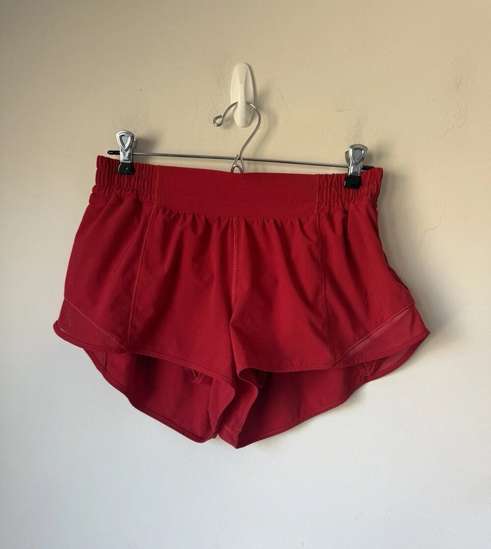 Lululemon Square Tag Red Hotty Hot Shorts Womens Size 10 LW7AUSR Inseam 2” Lined